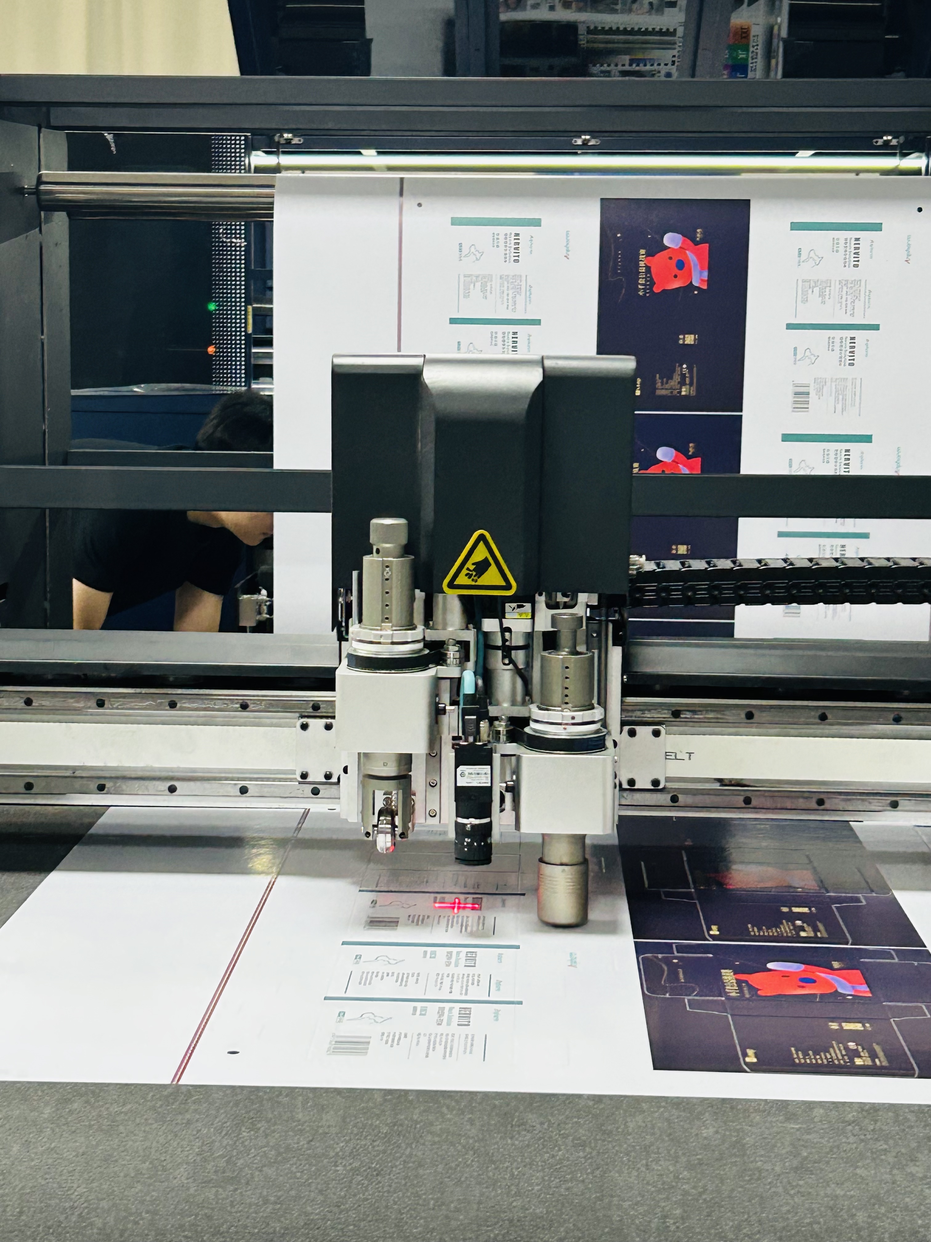 ZCCUTTER 振动刀切割机行业思考：2.98万低价机的真相与总拥有成本分析